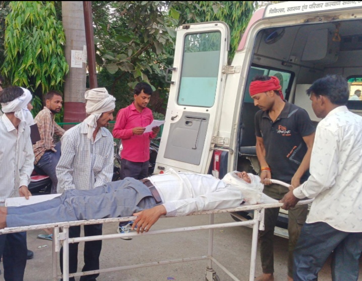लौट रहे बाईक सवार को अज्ञात वाहन ने मारी टक्कर