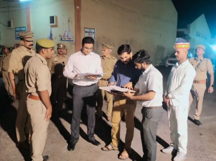 एफसीआई गोदाम के स्ट्रांग रूम का डी एम एस पी ने किया निरीक्षण